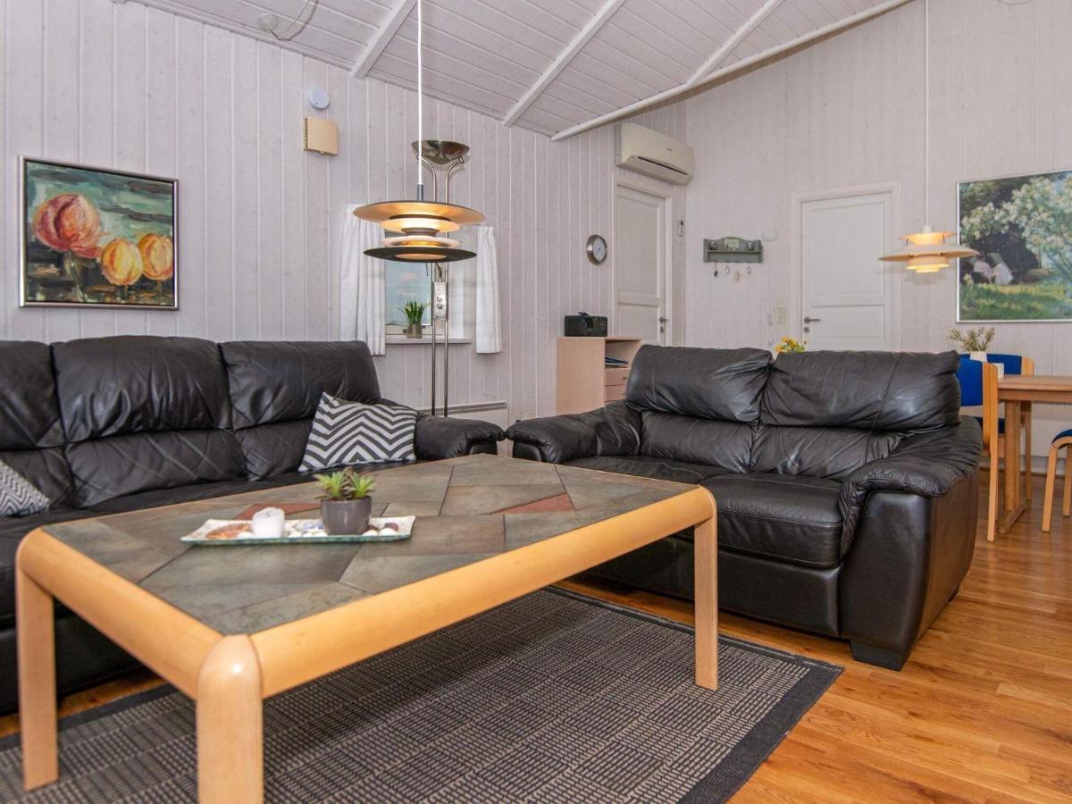 8 Person Holiday Home In ノーポ エクステリア 写真